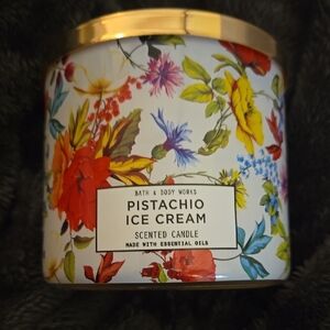 RARE! Bath & Body Works Colorful Floral Candle with Gold Lid